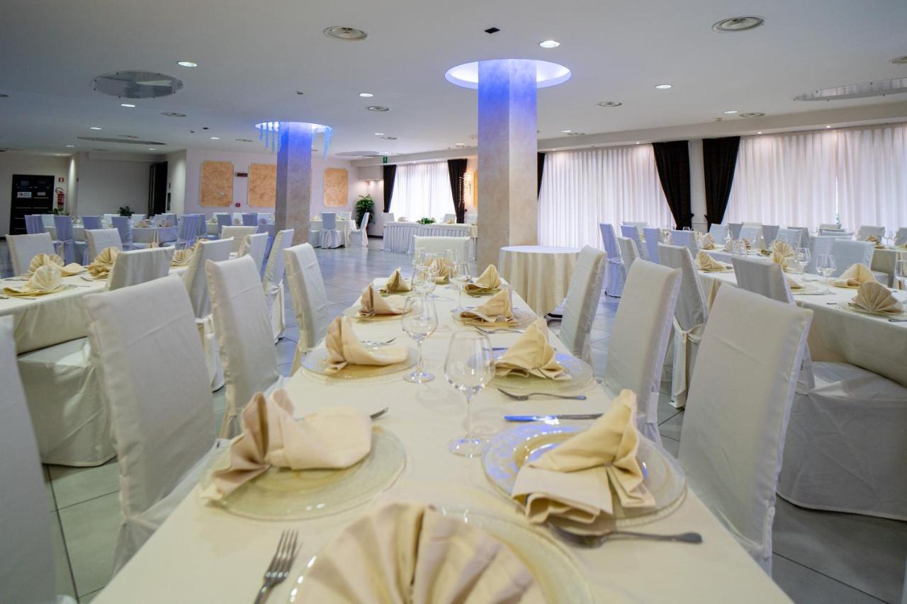 Hotel Insteia 폴라 외부 사진