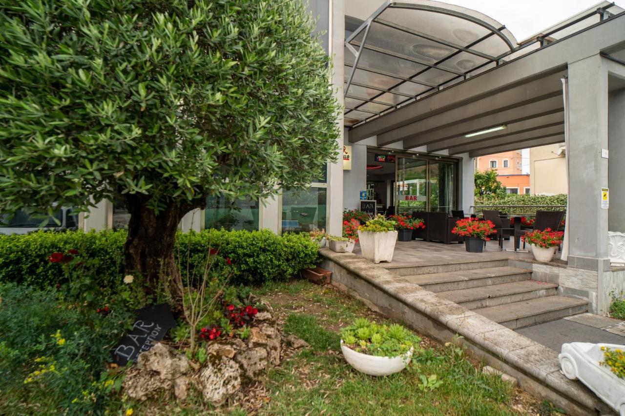 Hotel Insteia 폴라 외부 사진