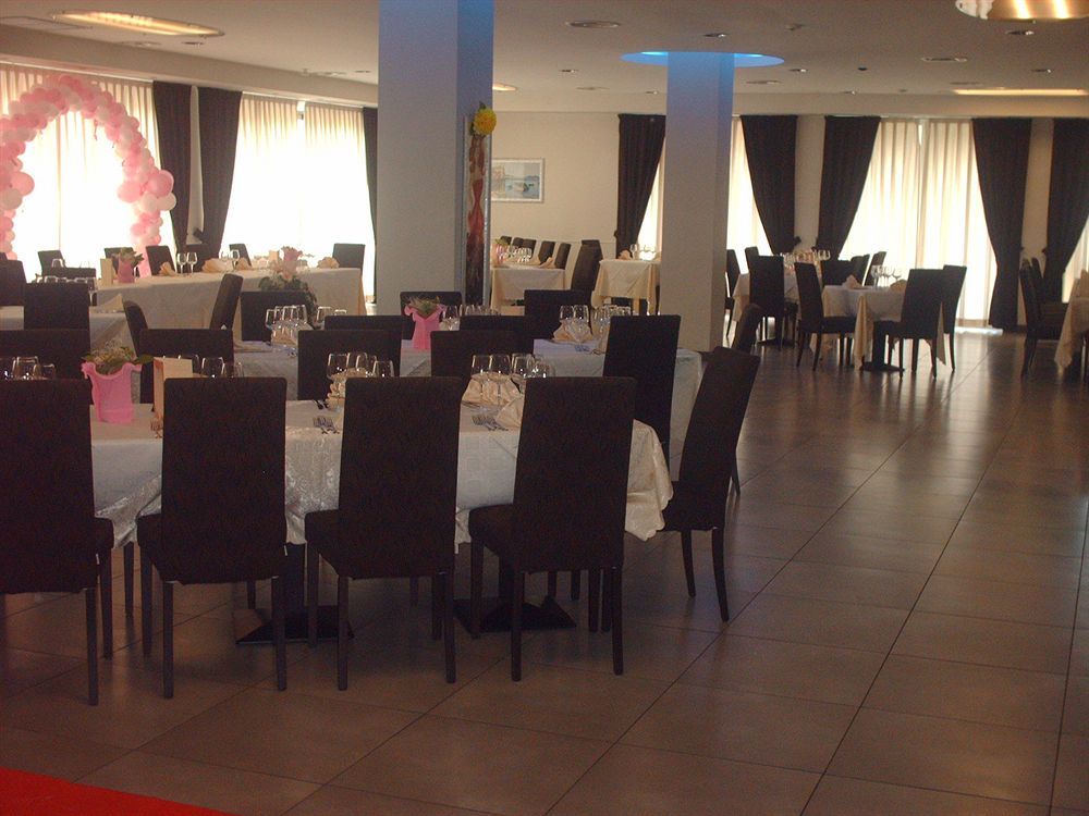 Hotel Insteia 폴라 외부 사진